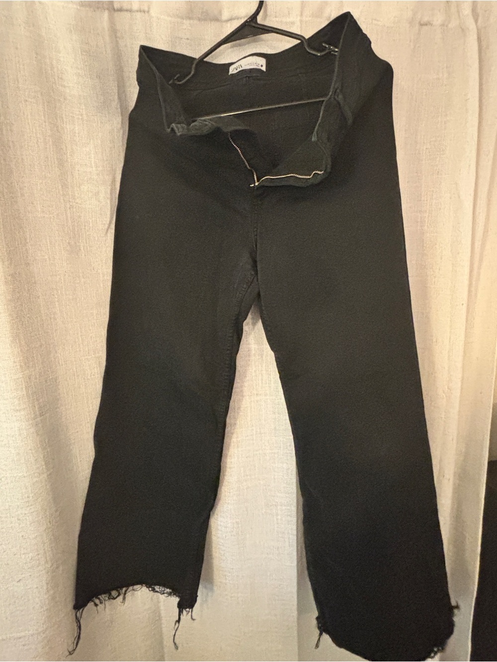 Zara Black Frayed Hem Jeans